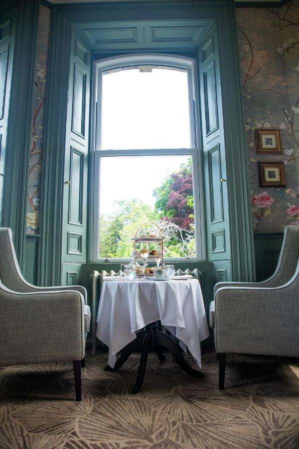 Finnstown Castle Hotel Lucan Eksteriør bilde