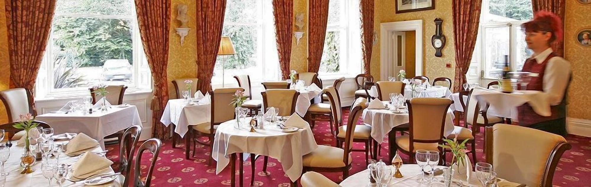 Finnstown Castle Hotel Lucan Eksteriør bilde
