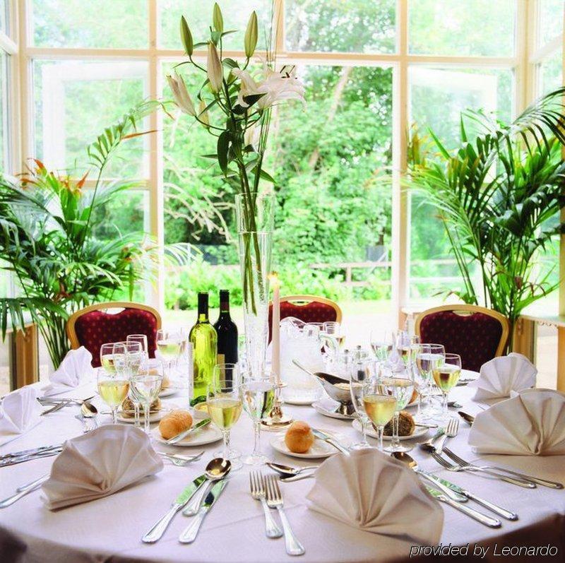 Finnstown Castle Hotel Lucan Restaurant bilde