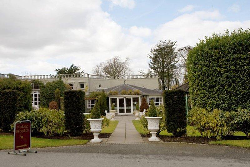Finnstown Castle Hotel Lucan Eksteriør bilde