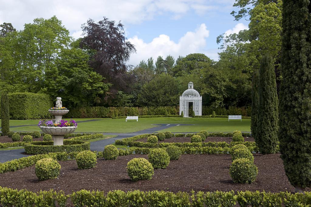 Finnstown Castle Hotel Lucan Eksteriør bilde