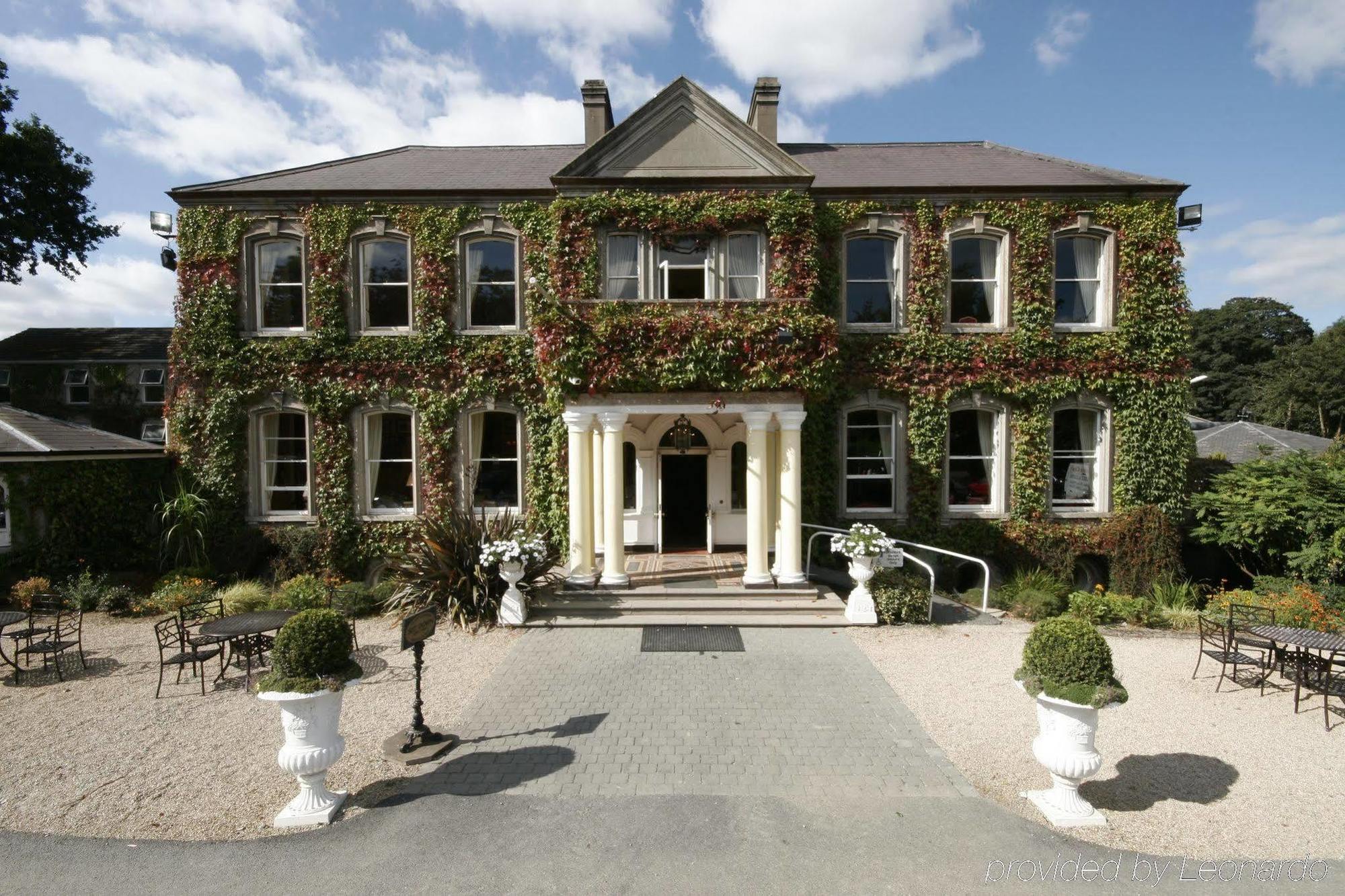 Finnstown Castle Hotel Lucan Logo bilde